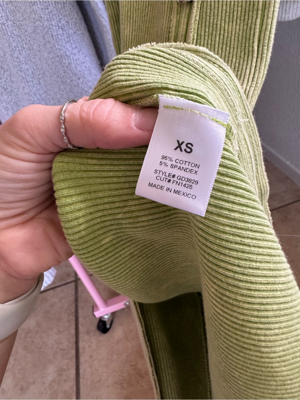 Ribbed V Neck Green Collared Midi Dress - Picture 4 of 8
